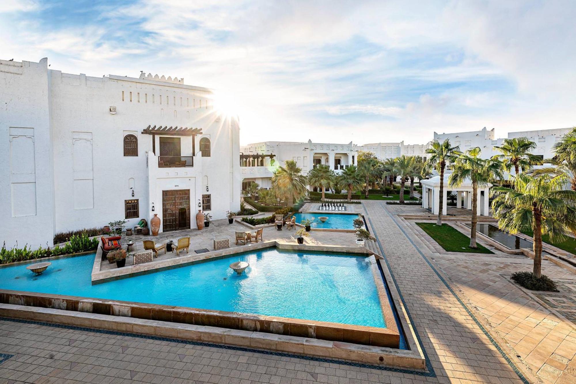 Sharq Village & Spa, A Ritz-Carlton Hotel Doha Ngoại thất bức ảnh The Ritz-Carlton, Ras Al Khaimah