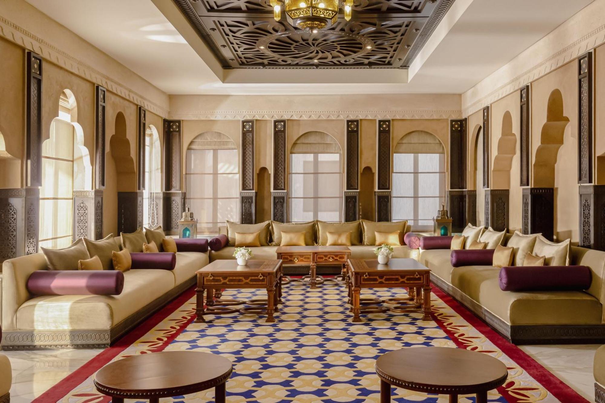Sharq Village & Spa, A Ritz-Carlton Hotel Doha Ngoại thất bức ảnh The Majlis