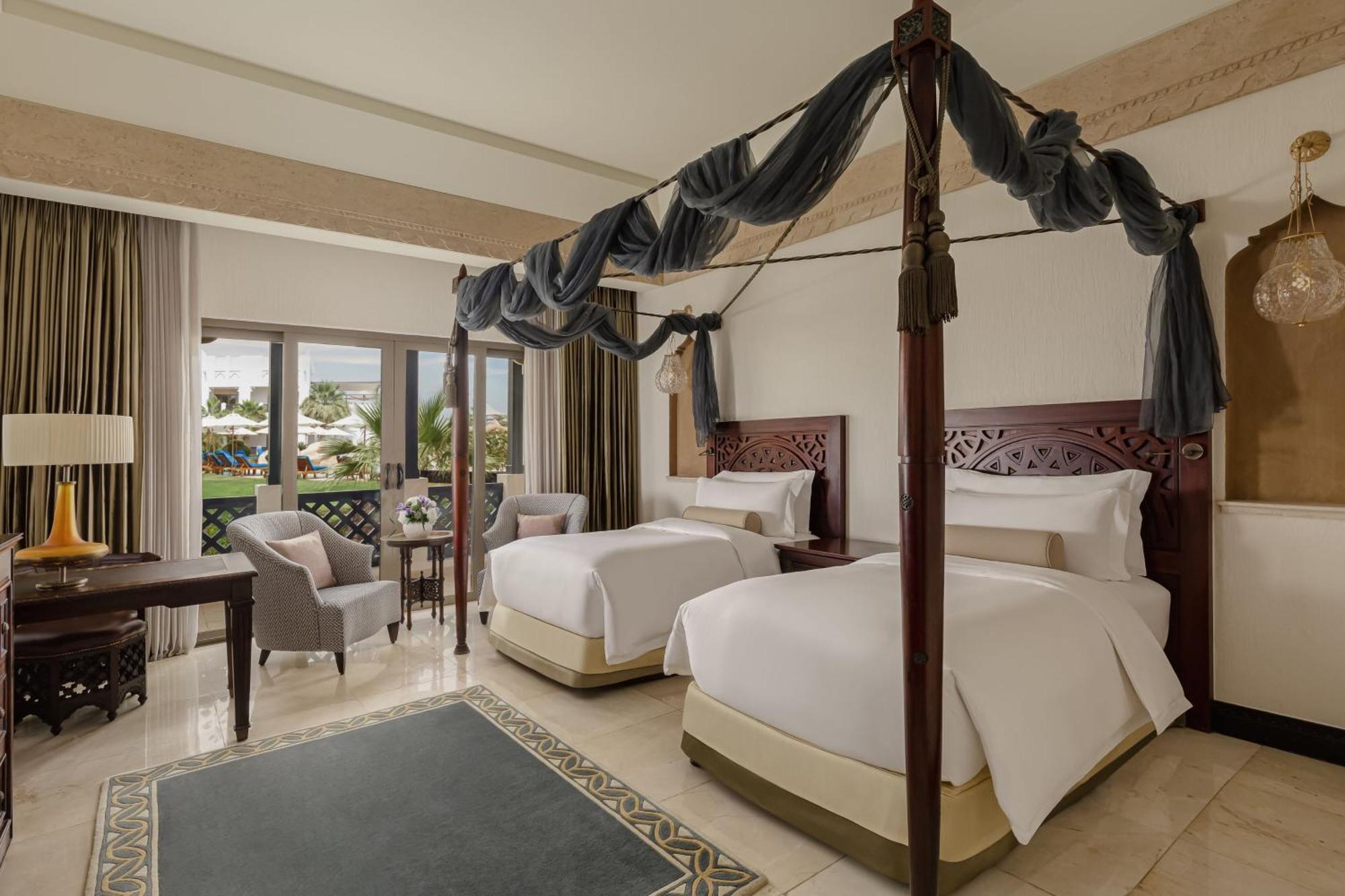 Sharq Village & Spa, A Ritz-Carlton Hotel Doha Ngoại thất bức ảnh Deluxe room