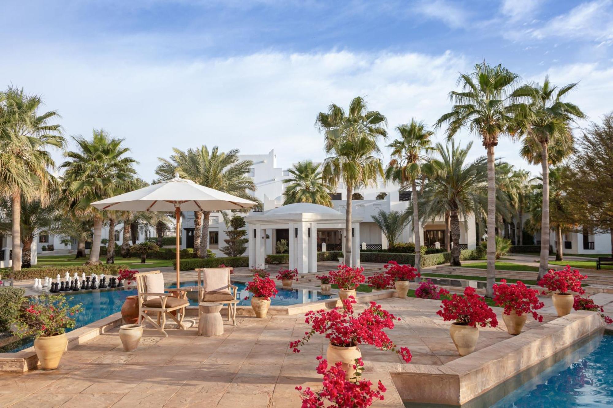 Sharq Village & Spa, A Ritz-Carlton Hotel Doha Ngoại thất bức ảnh The Oberoi Dubai